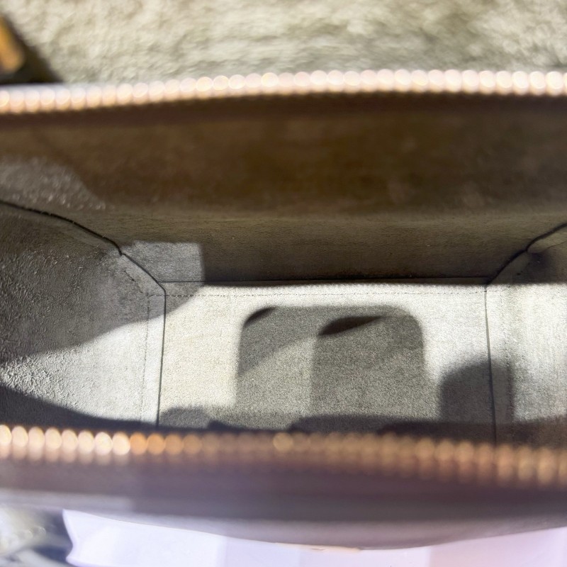 Celine 新標鯰魚nano墨綠色荔枝紋牛皮搭配金色五金 手提包 肩背包-8