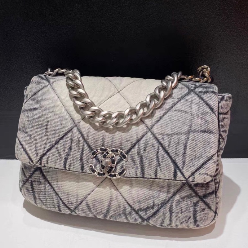Chanel 19 客指定款-0