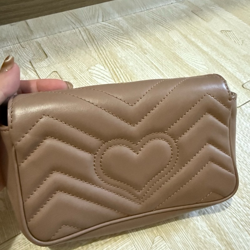 gucci GG 小號 斜背包-1