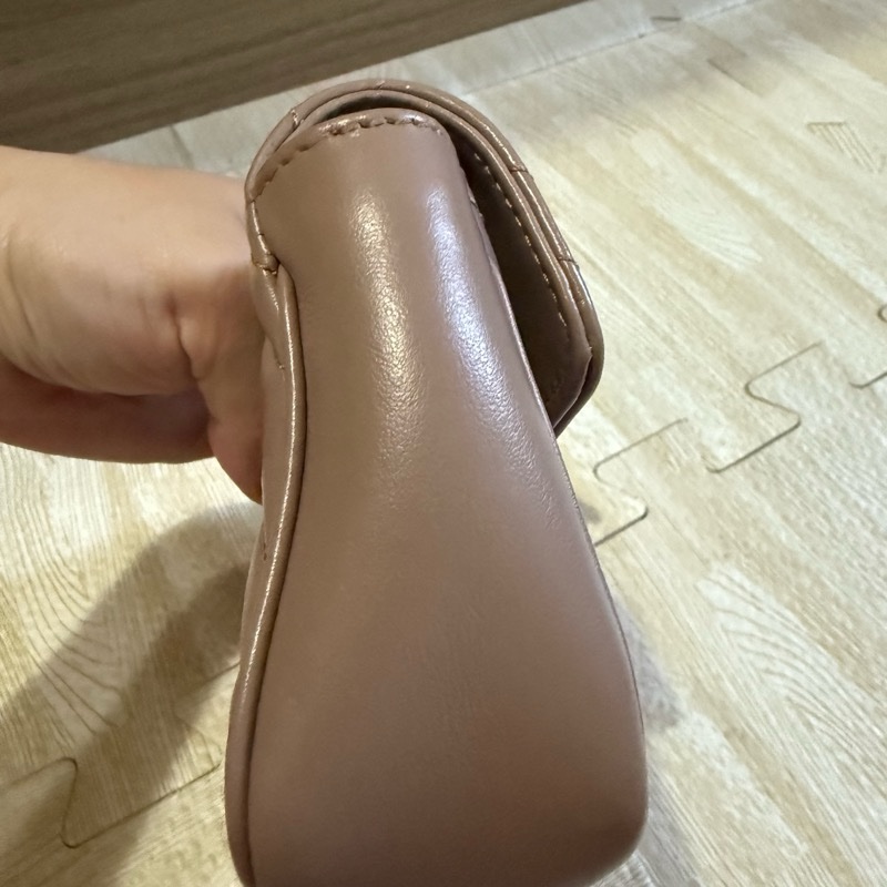 gucci GG 小號 斜背包-4