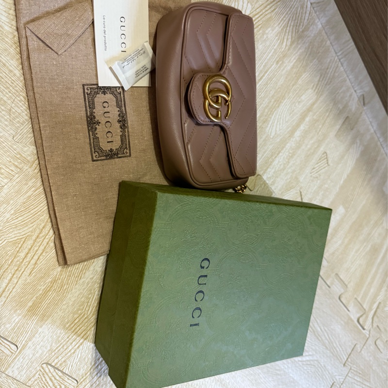 gucci GG 小號 斜背包-11