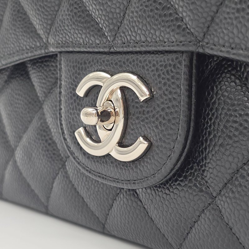 (專櫃41 萬♥️小編精選)CHANEL 香奈兒 經典口蓋 荔枝牛皮 Maxi 33cm 鏈條包|🈶️配件齊全|男生也可以的超霸氣尺寸|-4