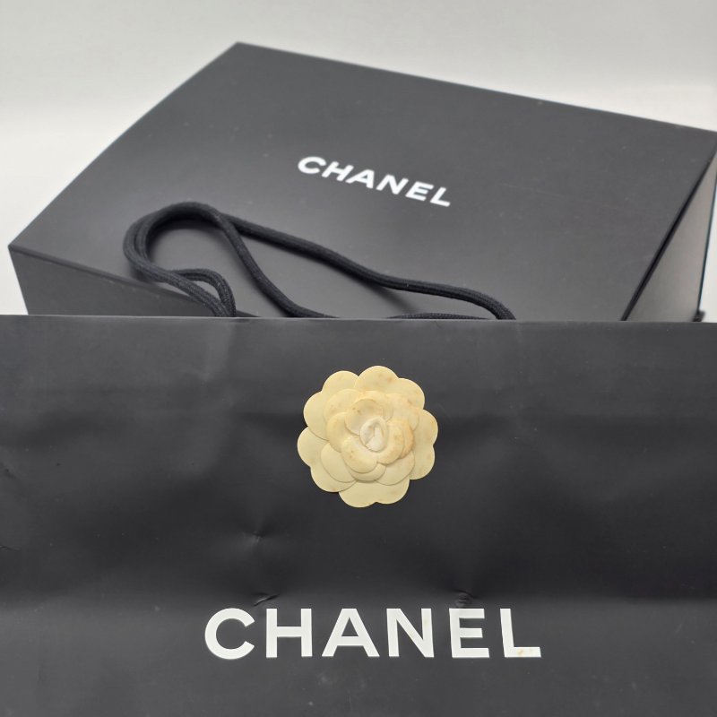 (專櫃41 萬♥️小編精選)CHANEL 香奈兒 經典口蓋 荔枝牛皮 Maxi 33cm 鏈條包|🈶️配件齊全|男生也可以的超霸氣尺寸|-12