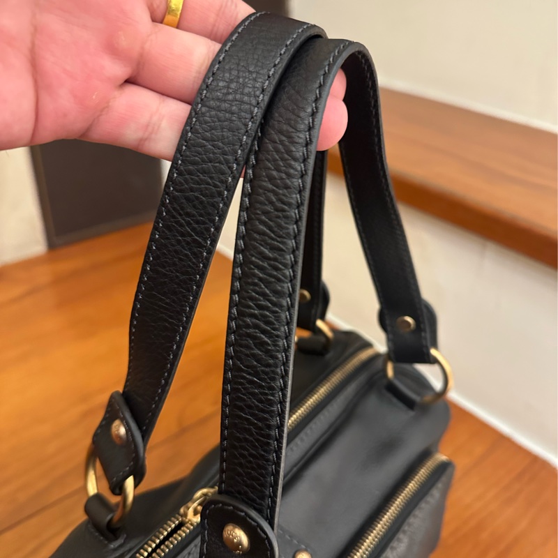 TODS 黑皮革前三口袋手提包-6