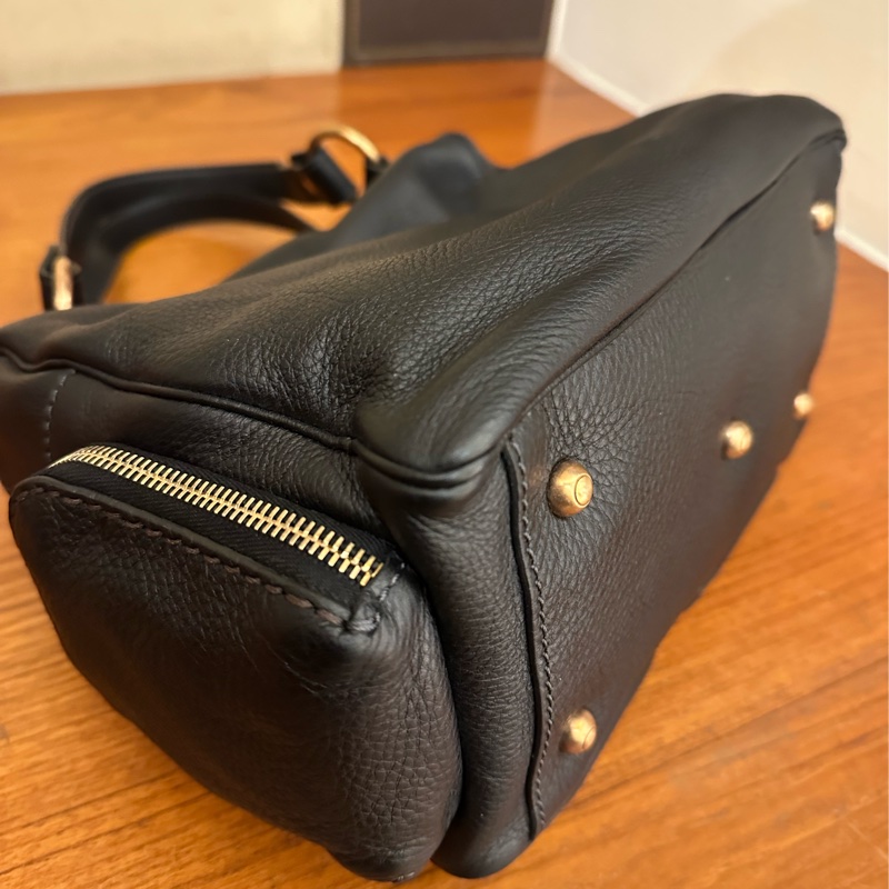 TODS 黑皮革前三口袋手提包-9