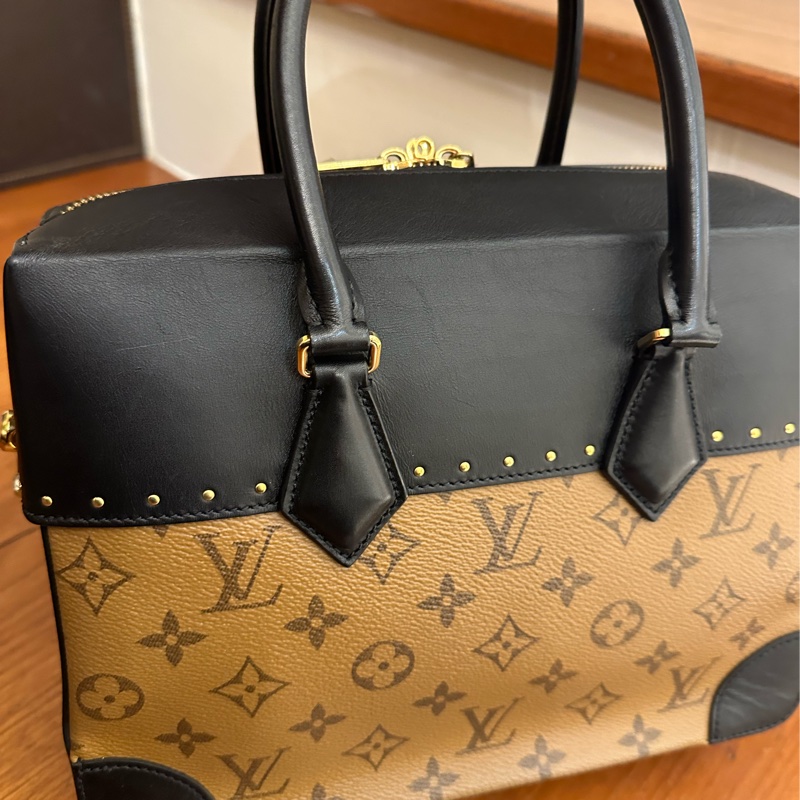 LV 淺花紋上黑皮革手提兩用包-6