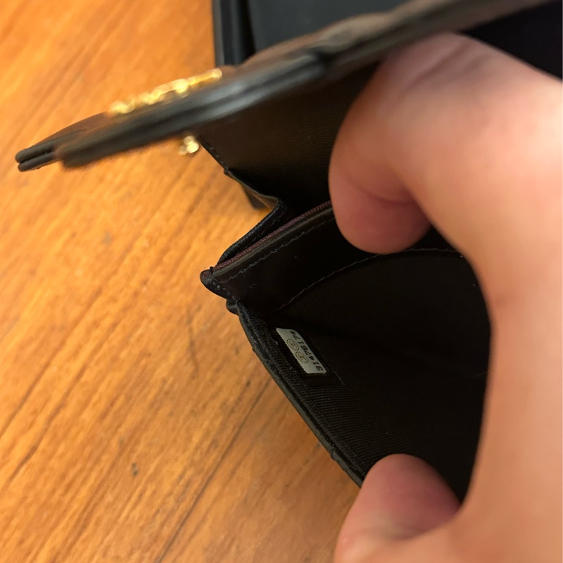 CHANEl 黑羊皮菱格金雙C釦式卡片零錢包-10