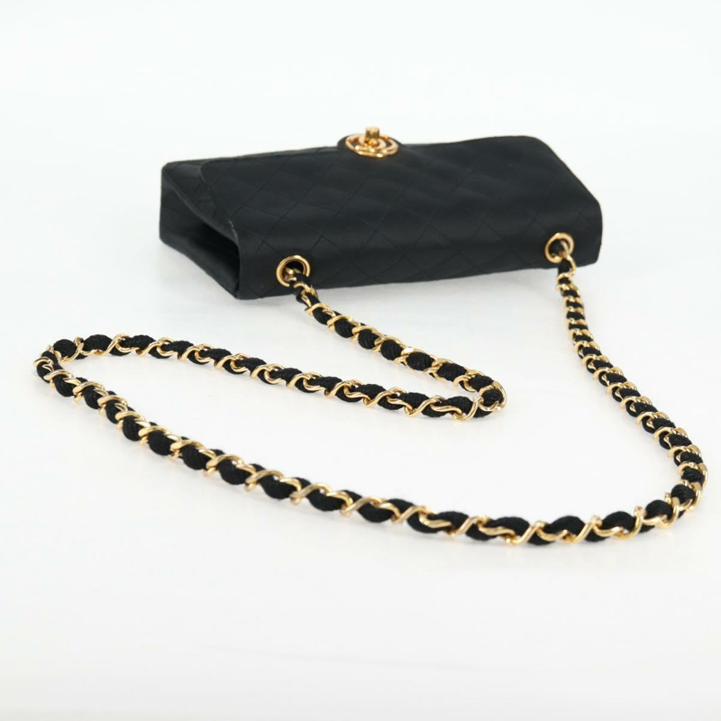 【日本直送】香奈兒 (CHANEL) 絎縫鏈條單肩包 緞面黑金色 CC 正品 134220-6
