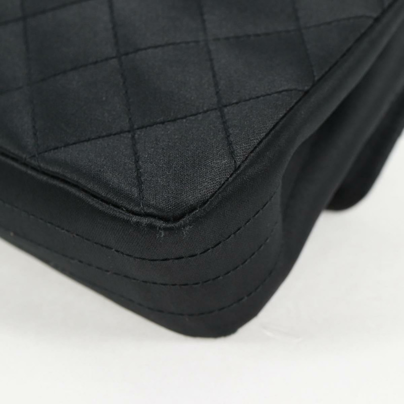【日本直送】香奈兒 (CHANEL) 絎縫鏈條單肩包 緞面黑金色 CC 正品 134220-15