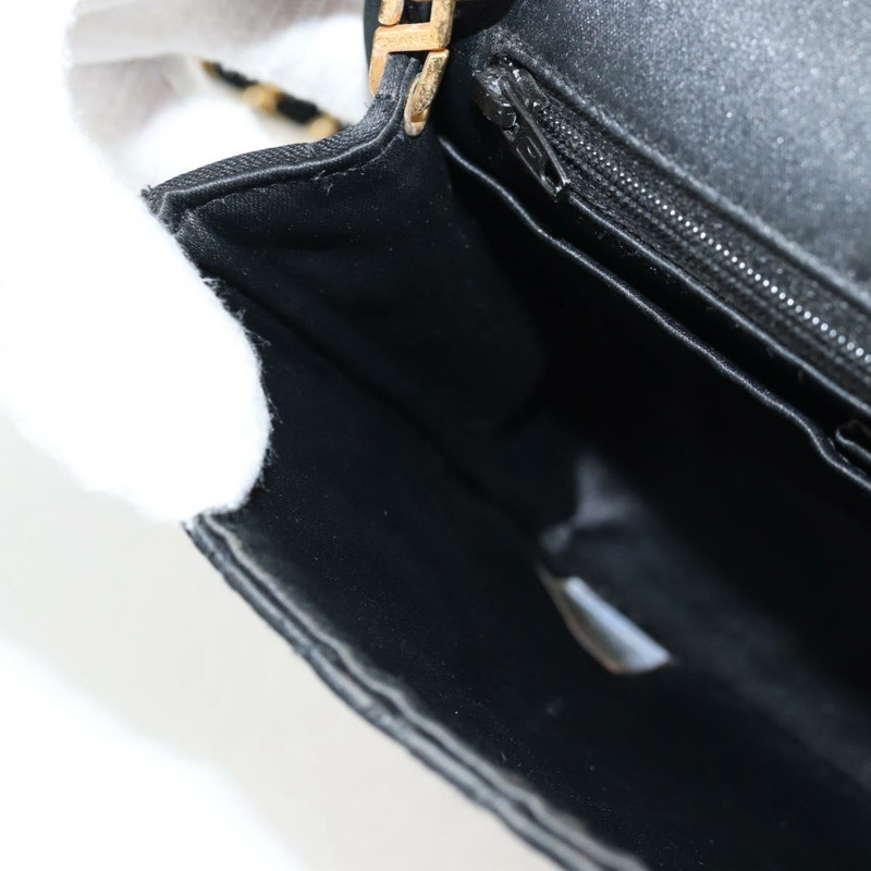 【日本直送】香奈兒 (CHANEL) 絎縫鏈條單肩包 緞面黑金色 CC 正品 134220-21