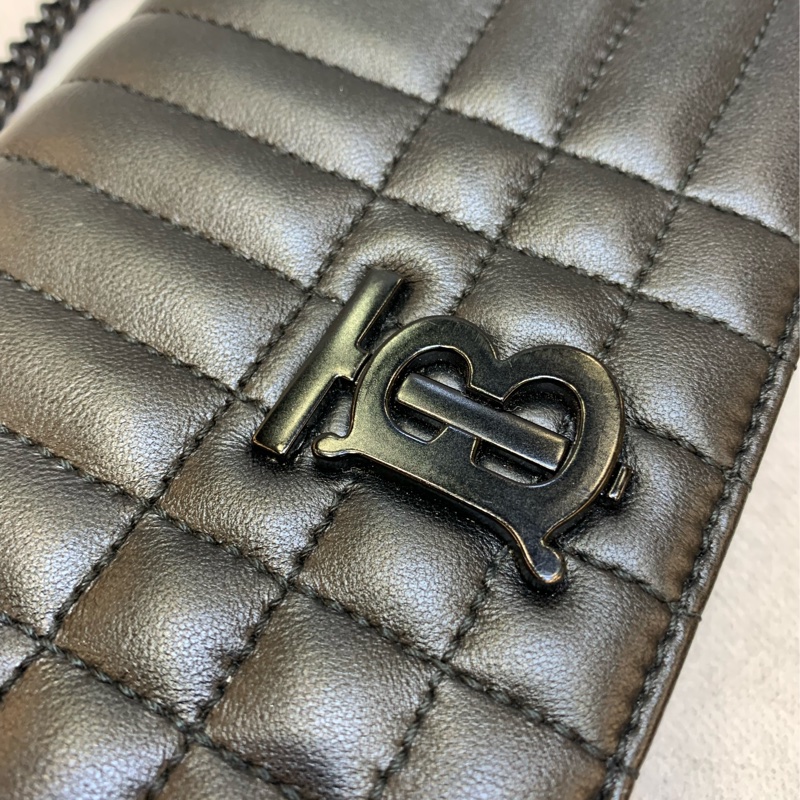 Burberry Wallet On Chain-3