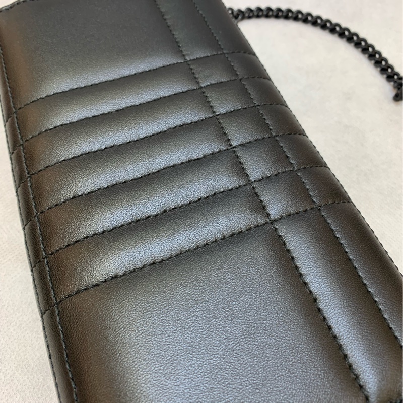 Burberry Wallet On Chain-10