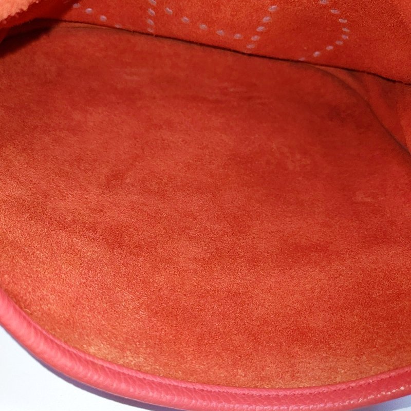 HERMÈS Evelyne PM芍藥紅Clemence牛皮鏤空伊芙琳單肩包斜挎包手拿包 銀色五金 框N刻-12