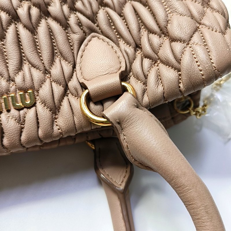 Miu Miu Crystal裸粉色羊皮縫線斜挎包手提包單肩包 銀色五金 2條可拆卸肩帶-7