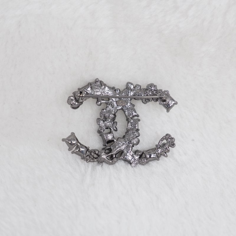 CHANEL 12A 黑珍珠花花心口針-7