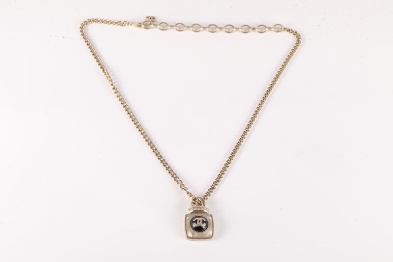 CHANEL(香奈兒)  合金 22C 手工坊系列 雙C鎖頭 項鏈-5