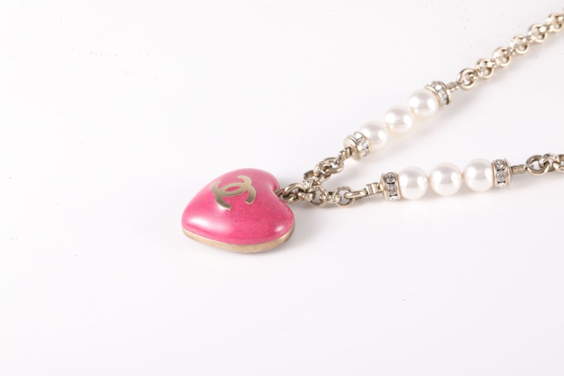 CHANEL(香奈兒)  合金 23P 愛心水鑽 項鏈-1