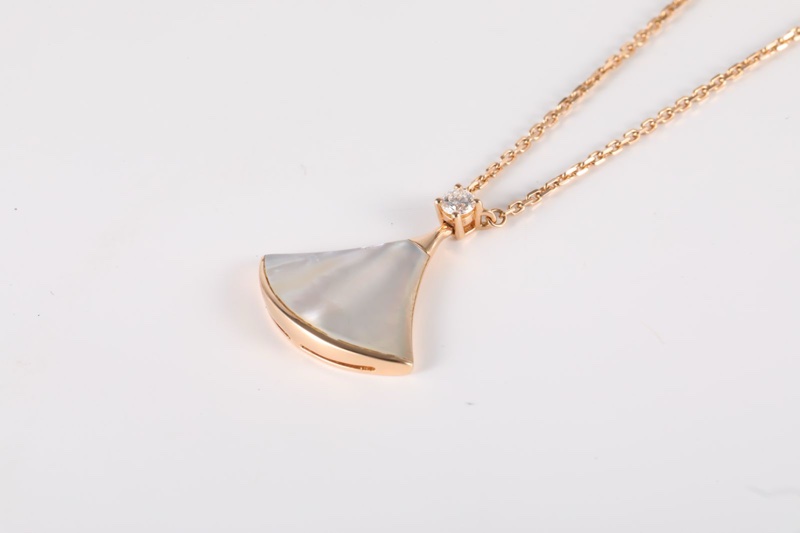 BVLGARI(寶格麗) DIVAS DREAM 18K金扇子 白貝母 單鑽 項鏈 大號 18K玫瑰金/鑽石/白貝母 項鏈 玫瑰金-1