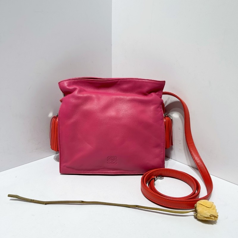 Loewe 玫紅拼番茄紅色 小羊皮 流蘇福袋 包身柔軟輕便 大容量肩背包斜背包-0