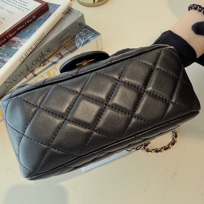 CHANEL 金球方胖-7