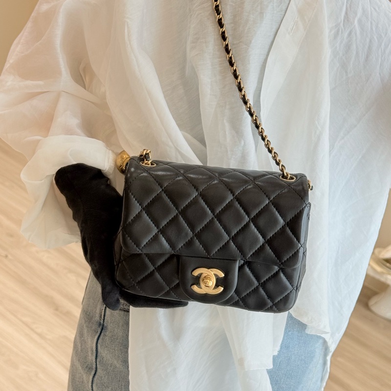 CHANEL 金球方胖-12