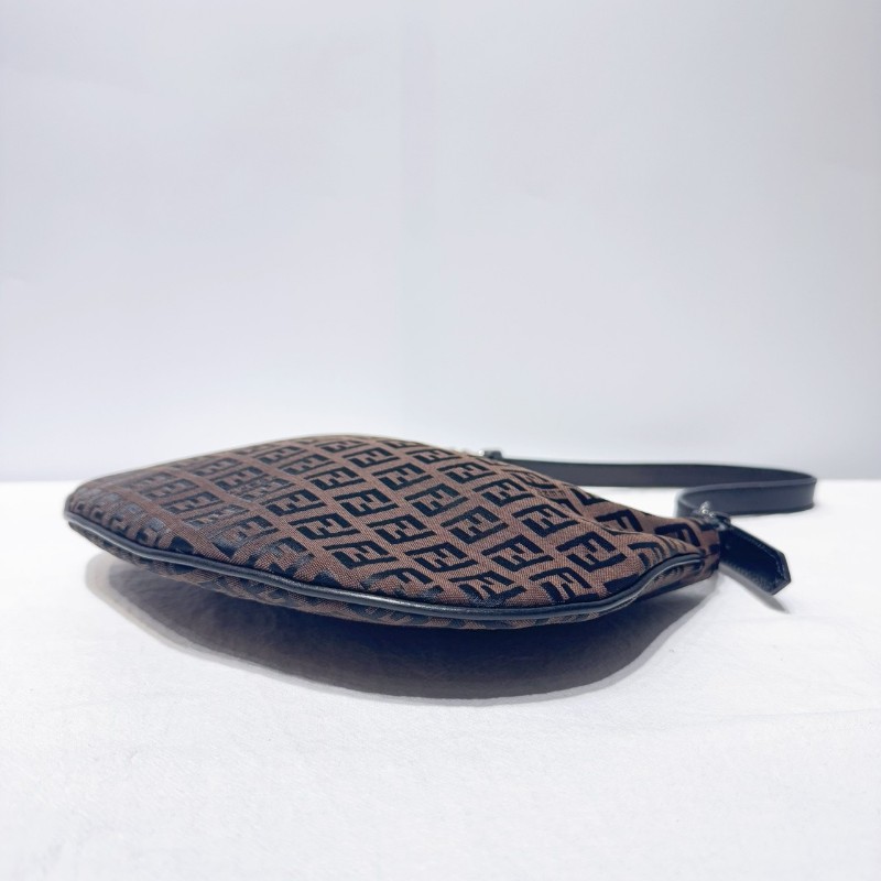 Fendi 老花帆布肩背包-6