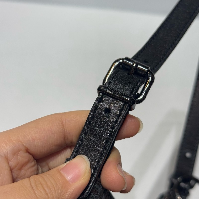 Fendi 老花帆布肩背包-9