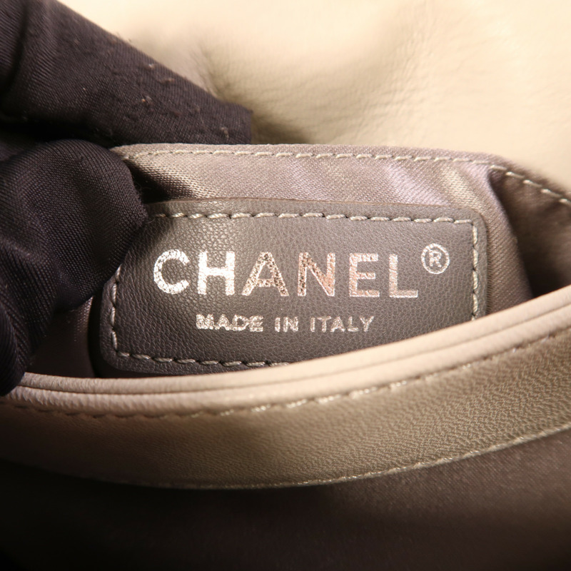 CHANEL 皮革Chain Shoulder銀扣鏈帶肩背袋-7