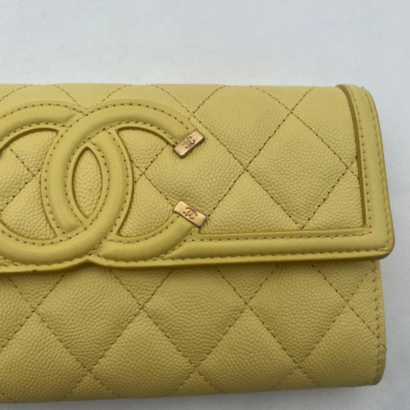 Chanel 魚子醬皮黃色長銀包-14