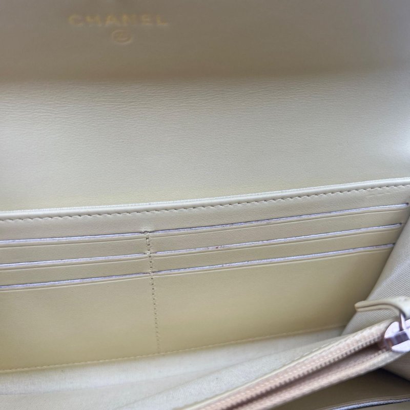 Chanel 魚子醬皮黃色長銀包-15