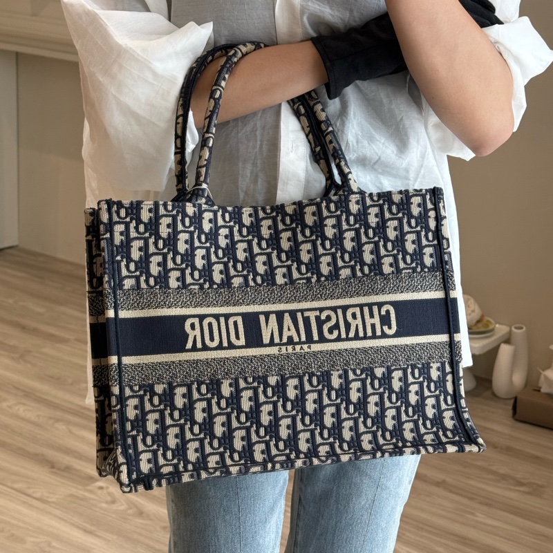 DIOR 老花中號托特包-8