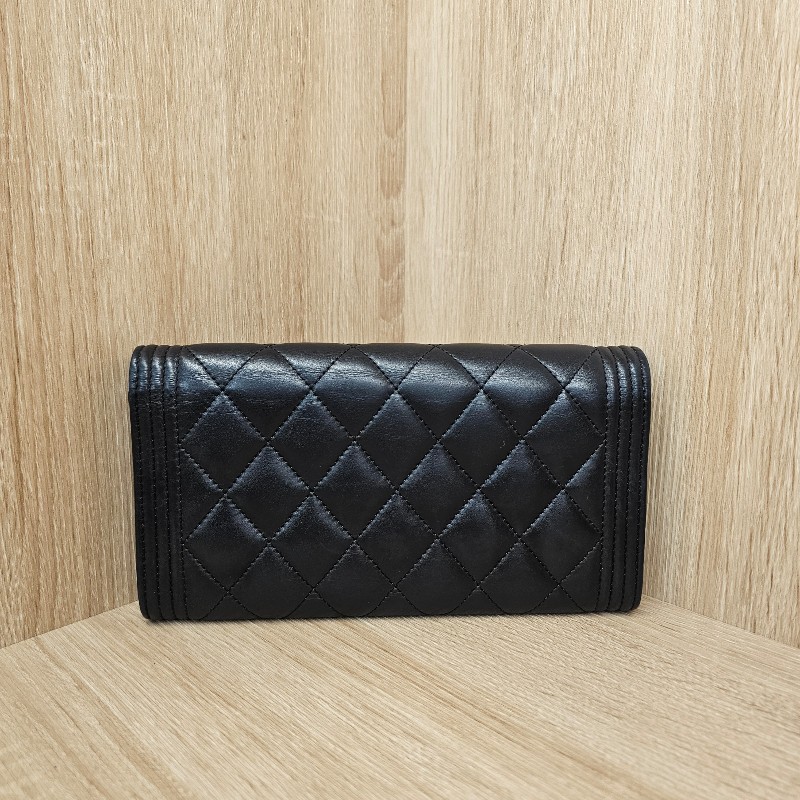 Chanel 黑霧金釦菱格下釦長夾-1