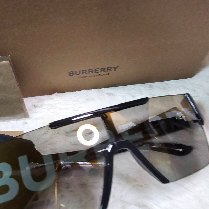 全新 鏡盒微瑕疵 特價 Burberry 無框大鏡面 男用 中性 可贈鼻墊1款 墨鏡 太陽眼鏡|極簡俐落大Logo款-8
