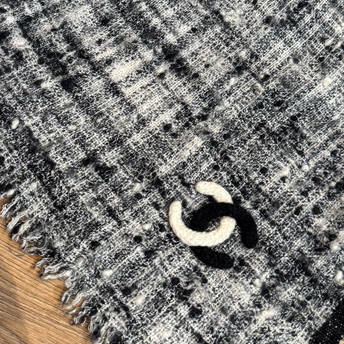 chanel 香奈兒 黑白 熊貓配色 圍巾 披肩 披巾-14