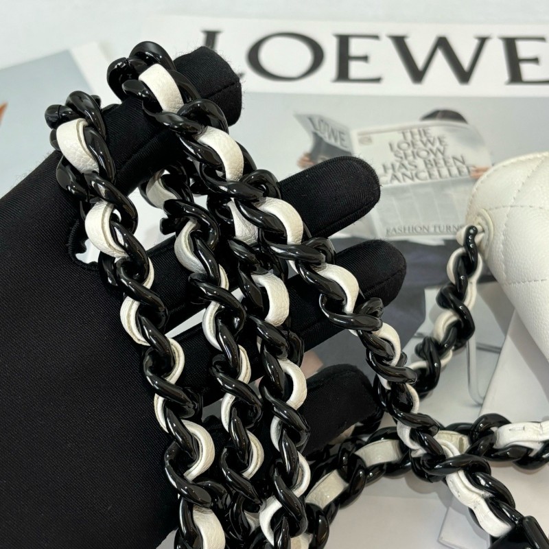 CHANEL/香奈兒 黑白熊貓鏈條手機包白色荔枝皮 鐳射30開-4