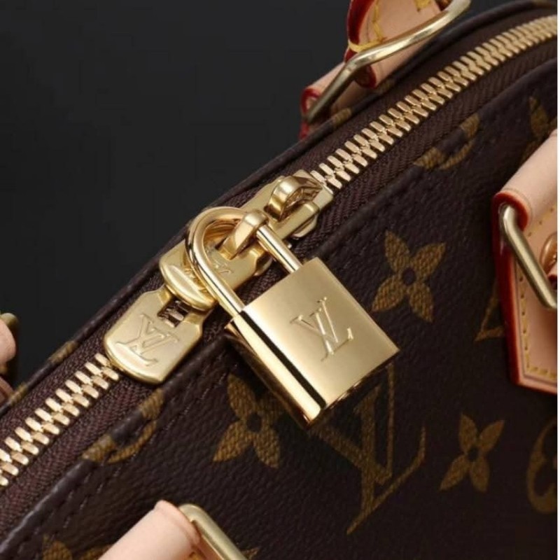 LV Alma bb 經典 Monogram 老花貝殼包-14