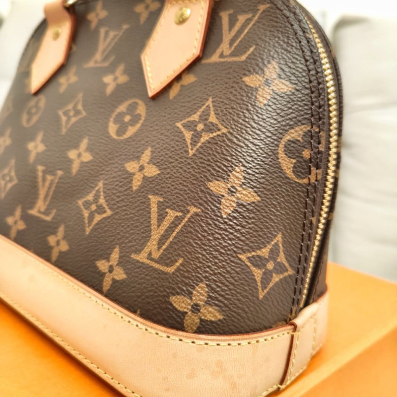 LV Alma bb 經典 Monogram 老花貝殼包-21