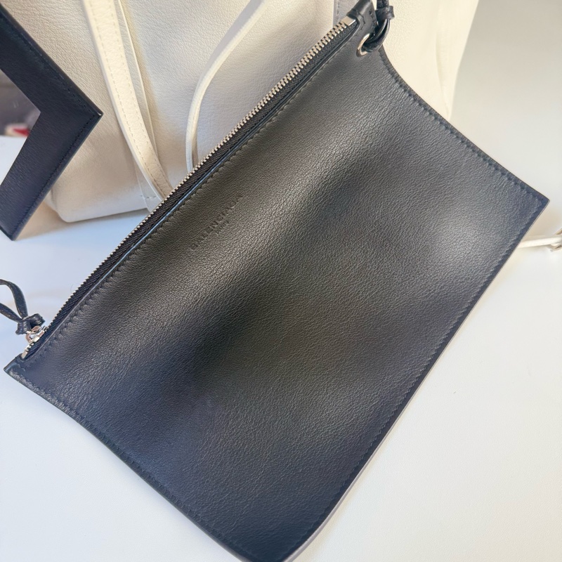 ✔️BALENCIAGA 巴黎世家 Everyday Tote XS 489813 牛皮托特包/斜背包/手提包/白色-17