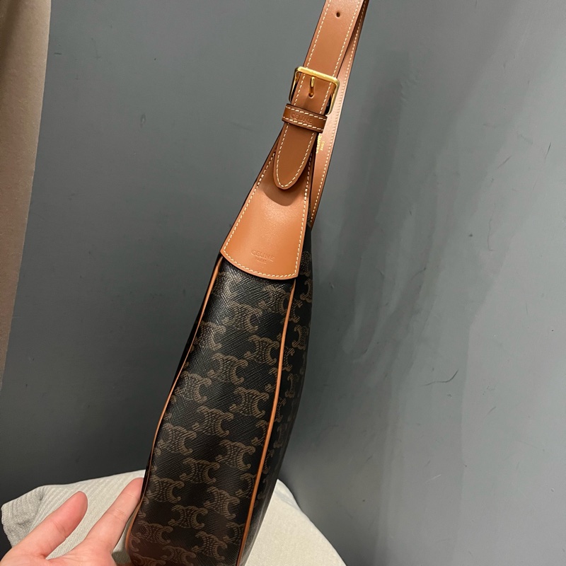 Celine 經典老花 大款 Hobo包 腋下包-11