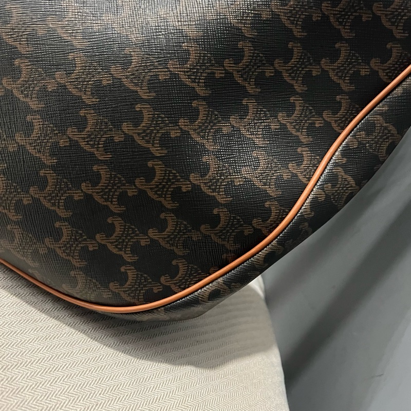 Celine 經典老花 大款 Hobo包 腋下包-24