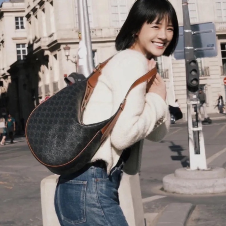 Celine 經典老花 大款 Hobo包 腋下包-32