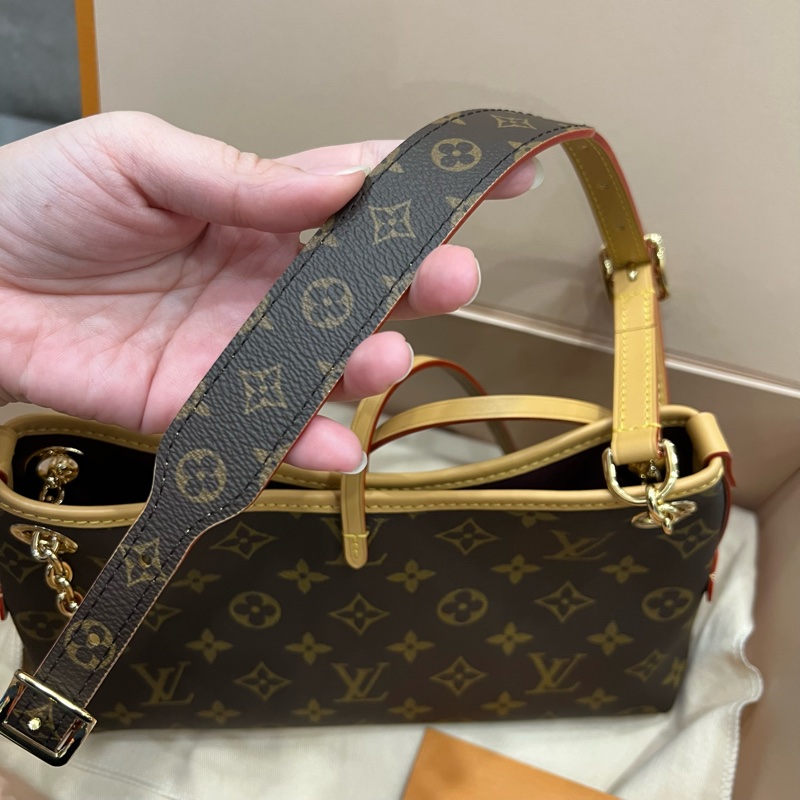 Louis Vuitton LV M13014 CarryAll BB 斜背包-3