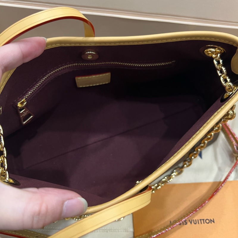 Louis Vuitton LV M13014 CarryAll BB 斜背包-11
