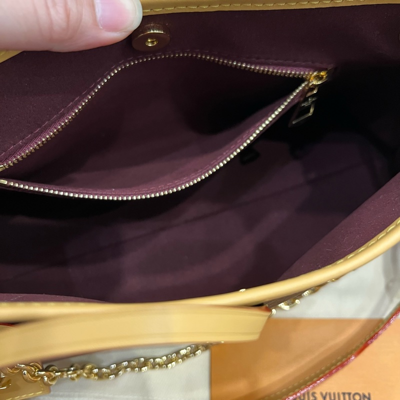 Louis Vuitton LV M13014 CarryAll BB 斜背包-12