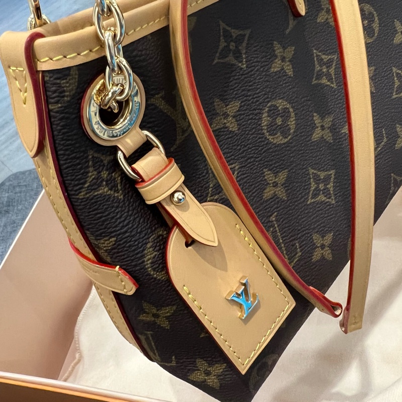 Louis Vuitton LV M13014 CarryAll BB 斜背包-22