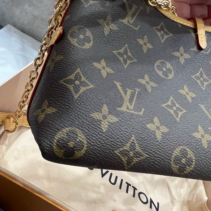 Louis Vuitton LV M13014 CarryAll BB 斜背包-28