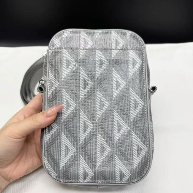 Dior Hit The Road CD Diamond 手機包灰色 長11cm 寬5cm高 19cm 99新 配件防塵袋-4