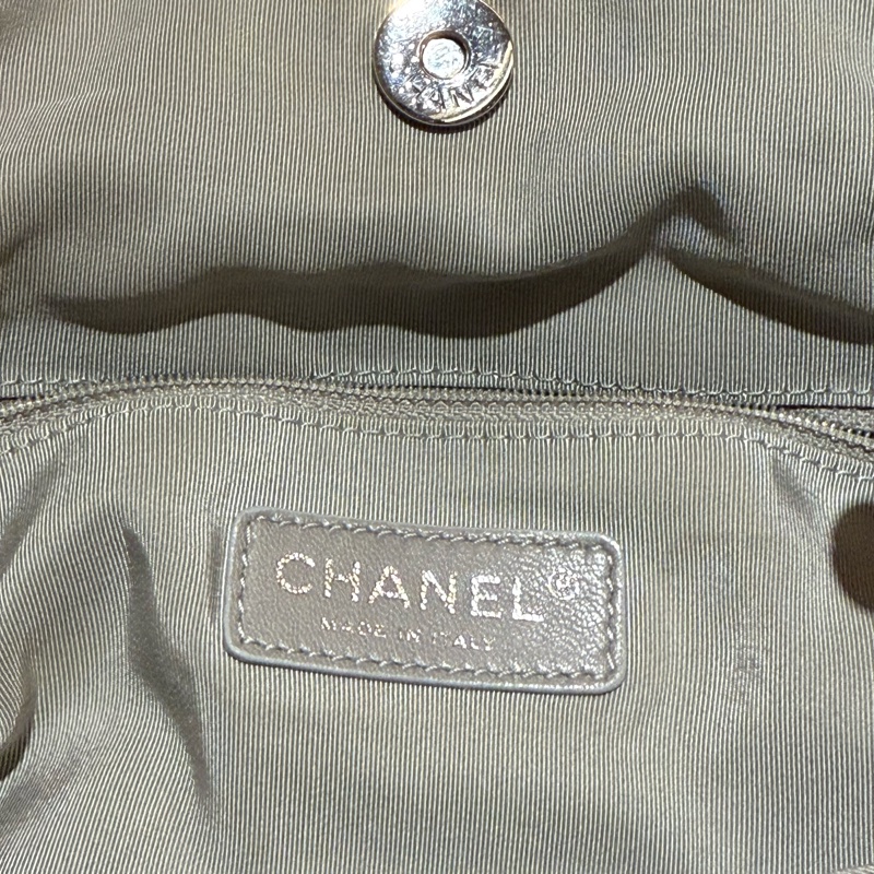 CHANEL 香奈兒深藍色牛仔銀鏈兩用束口肩背包-17