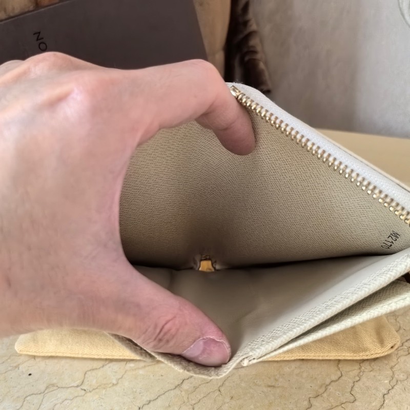 LV 路易威登 白棋盤格 拉鍊錢包 中長夾銀包-8