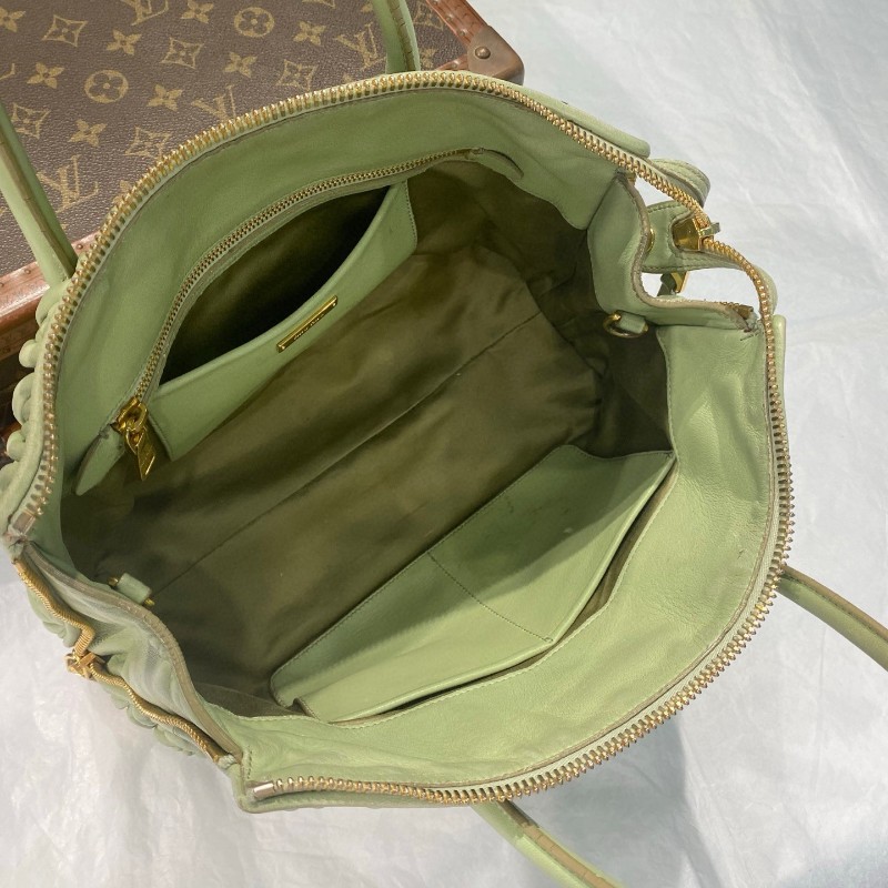 Miumiu  經典褶皺手提包 肩背包 牛油果色 托特包-3